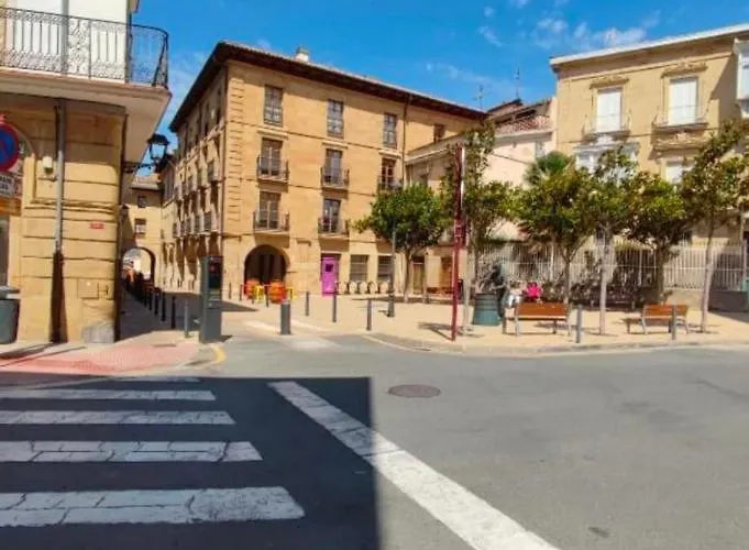 Apartamentos C&E